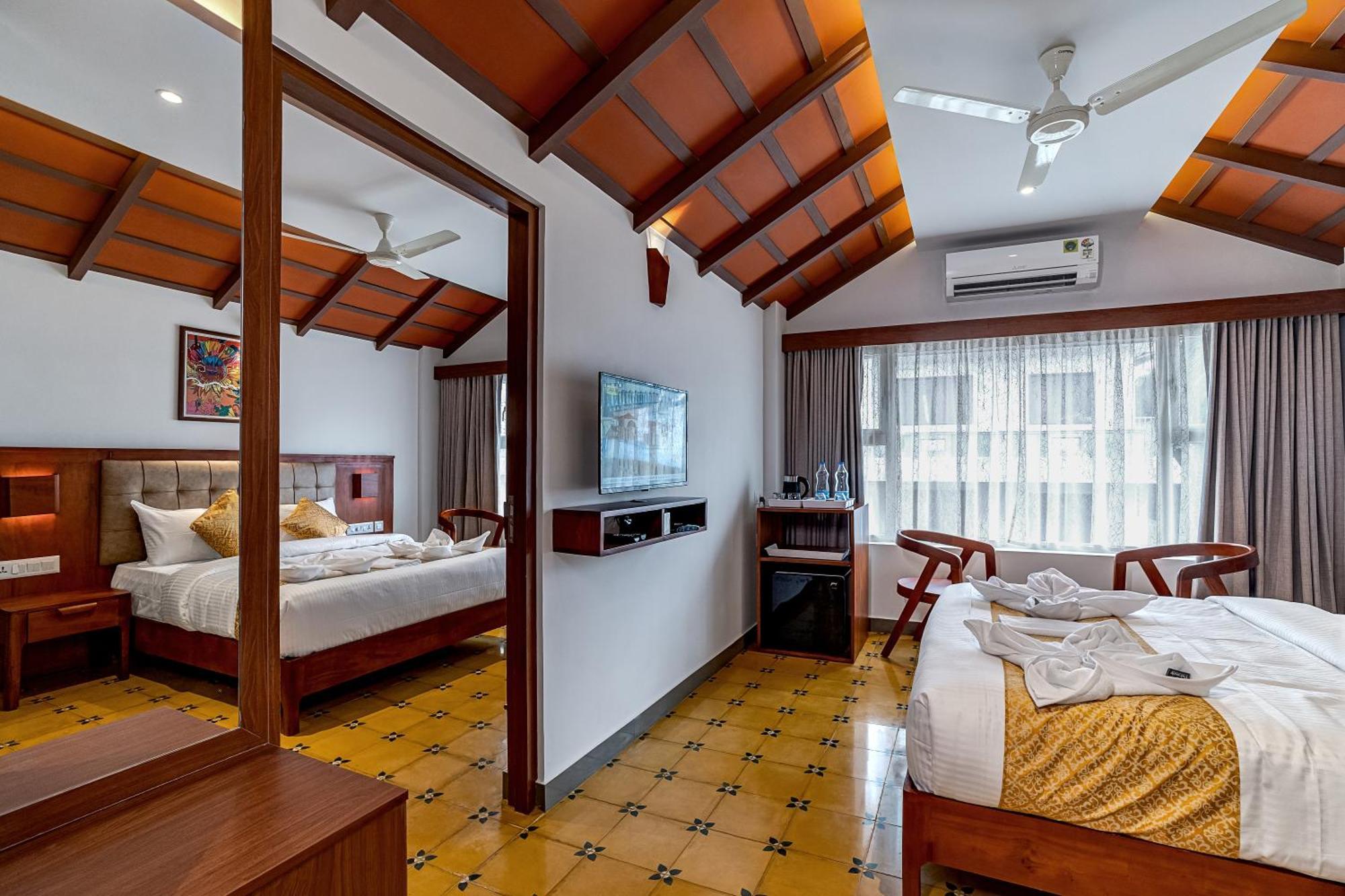 Palcastle Regency Hotel Palakkad Exterior photo